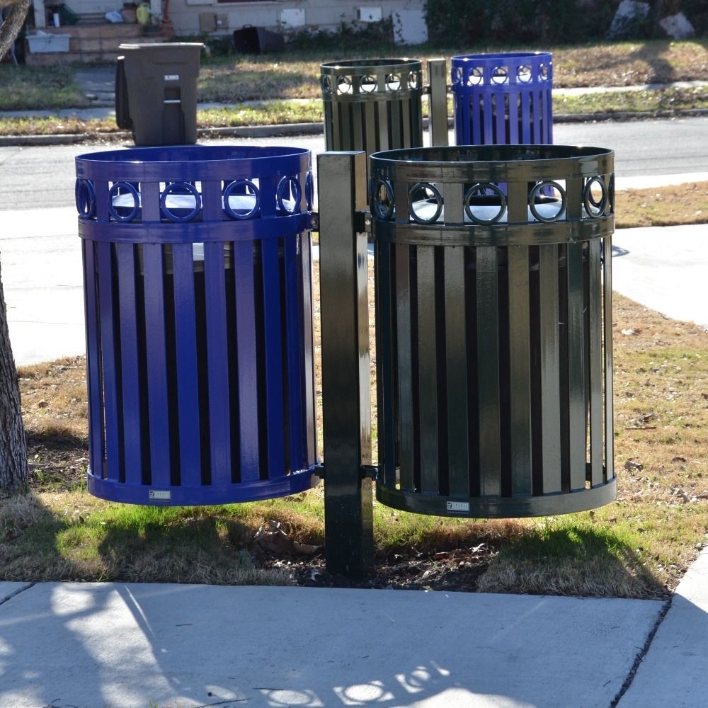 Gramercy Dual Receptacle Post Mount