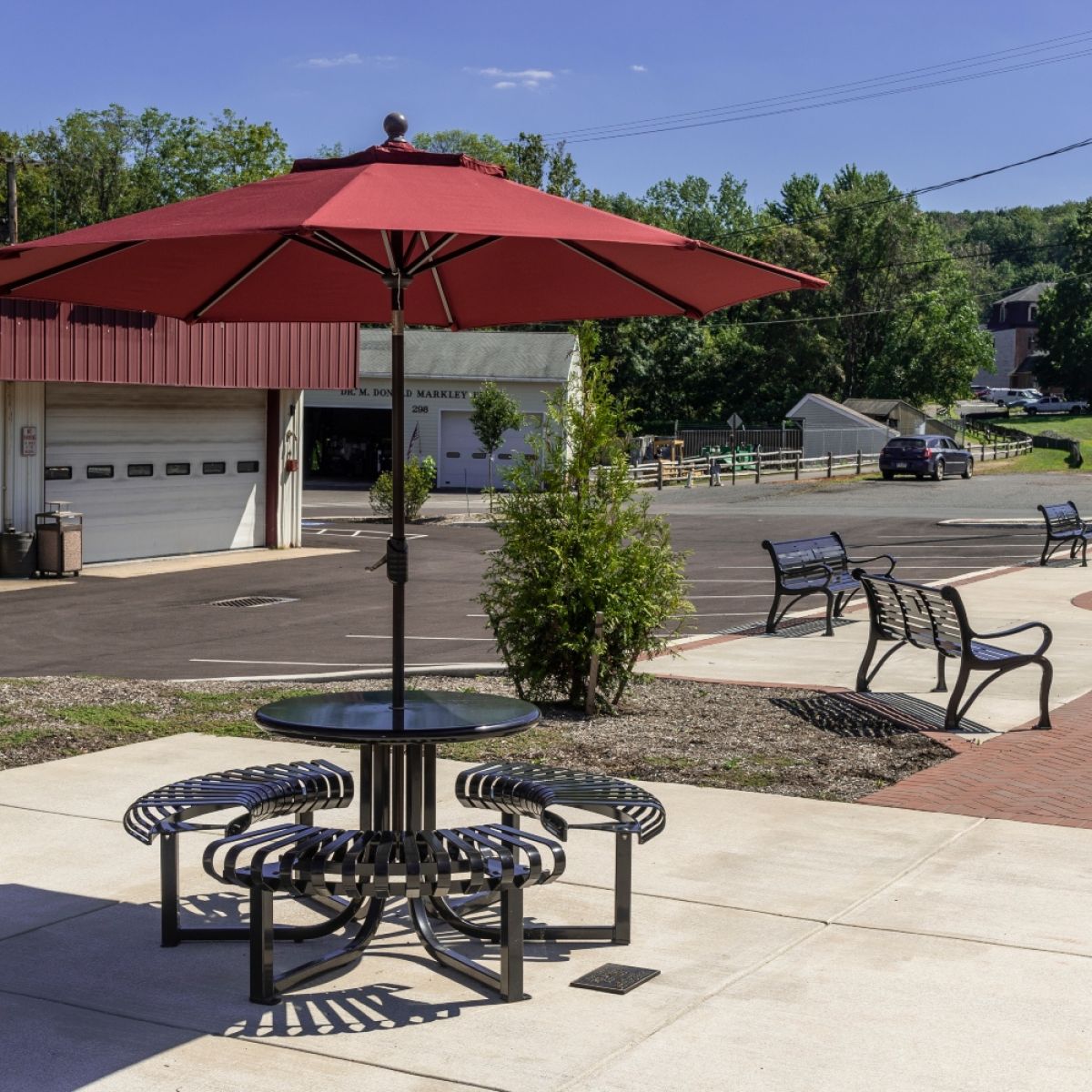 Carnival Curved Table