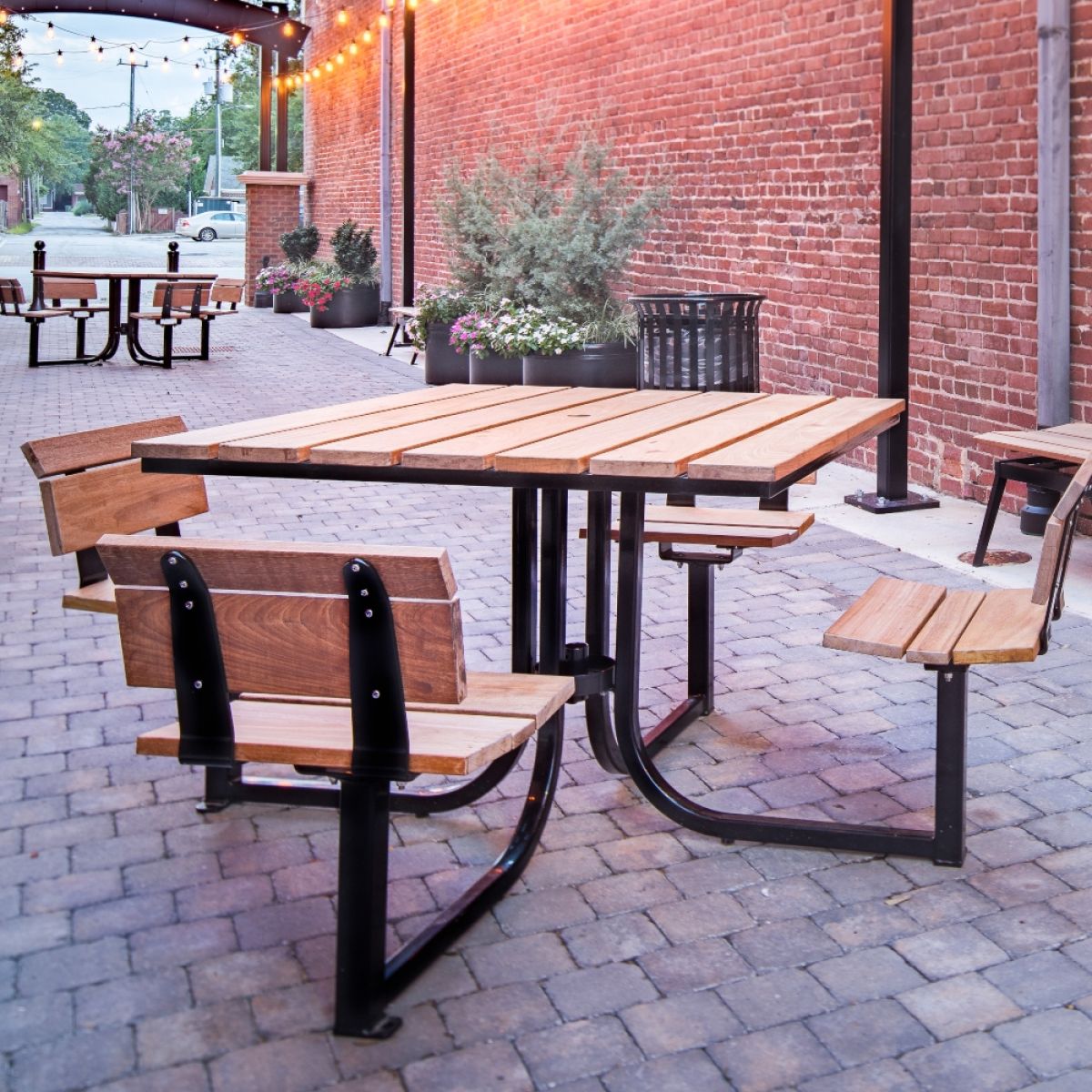 LOT-4B-WI-SQWI-Black