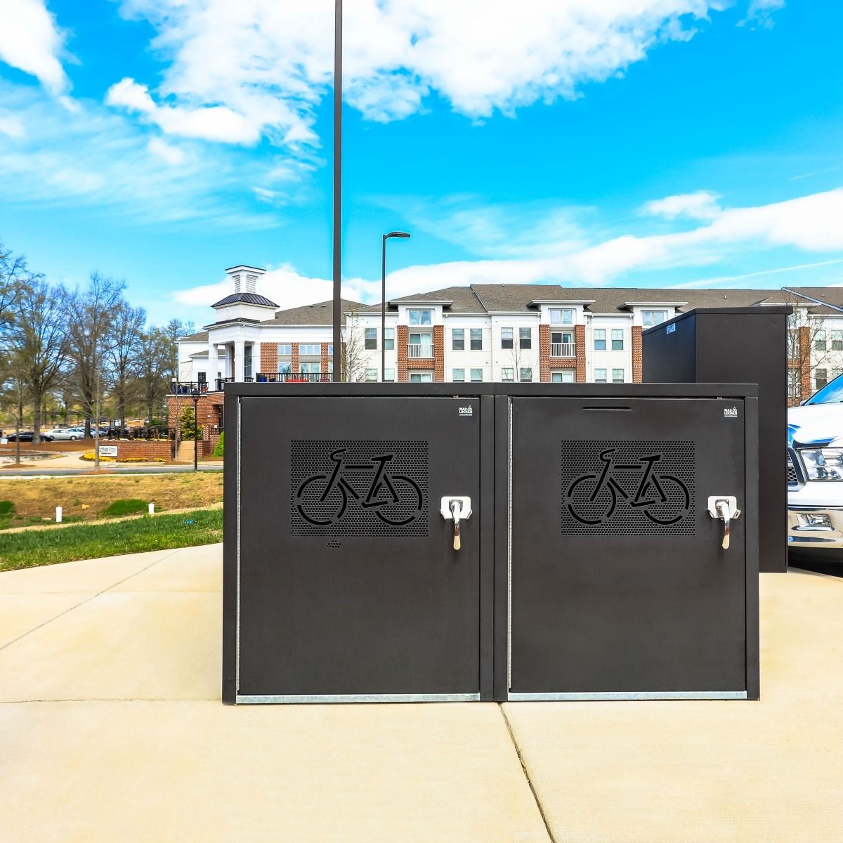 MadLocker™ Divided with 2 Doors (2 Bike Capacity)