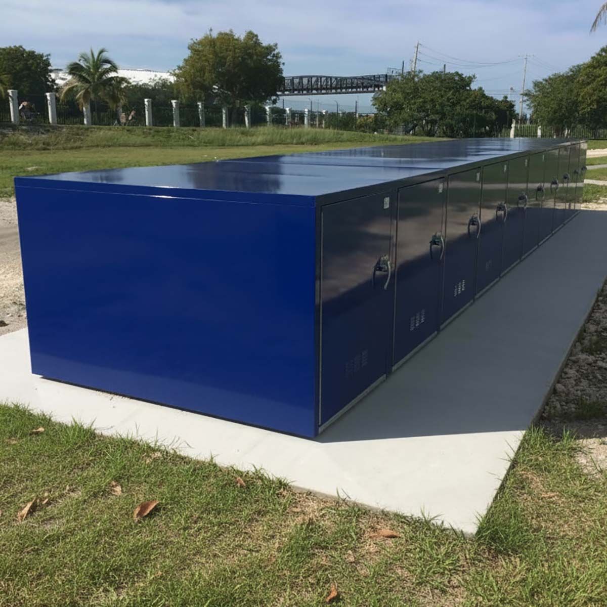 MadLocker™ Divided with 2 Doors (2 Bike Capacity)