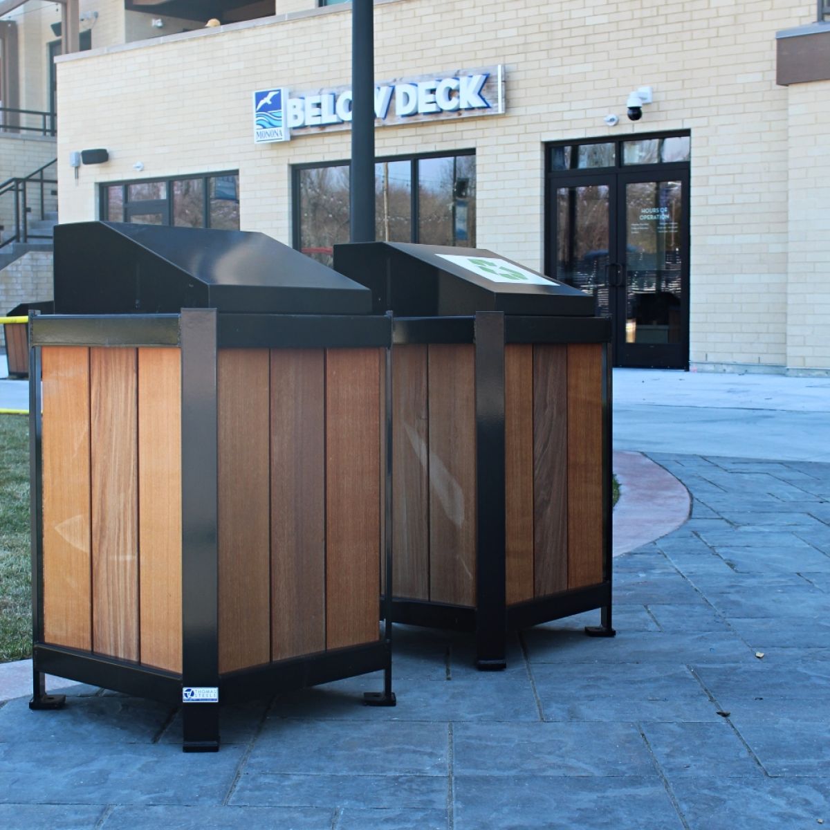 LOTR-32-WI-P with Covered Lid