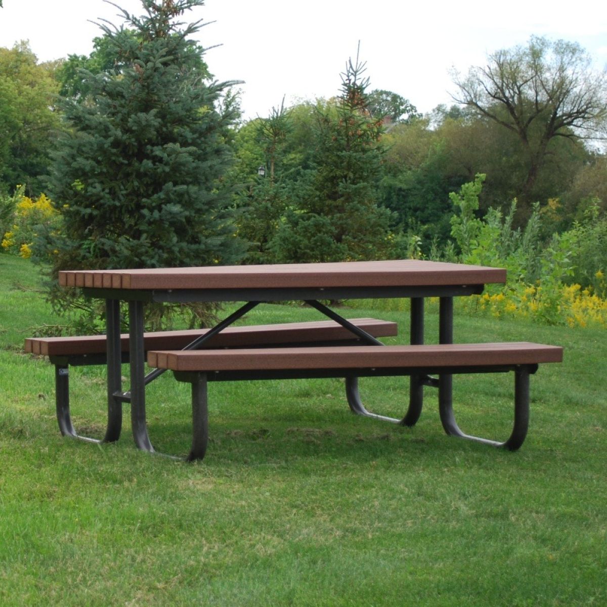 Walden Park Picnic Table
