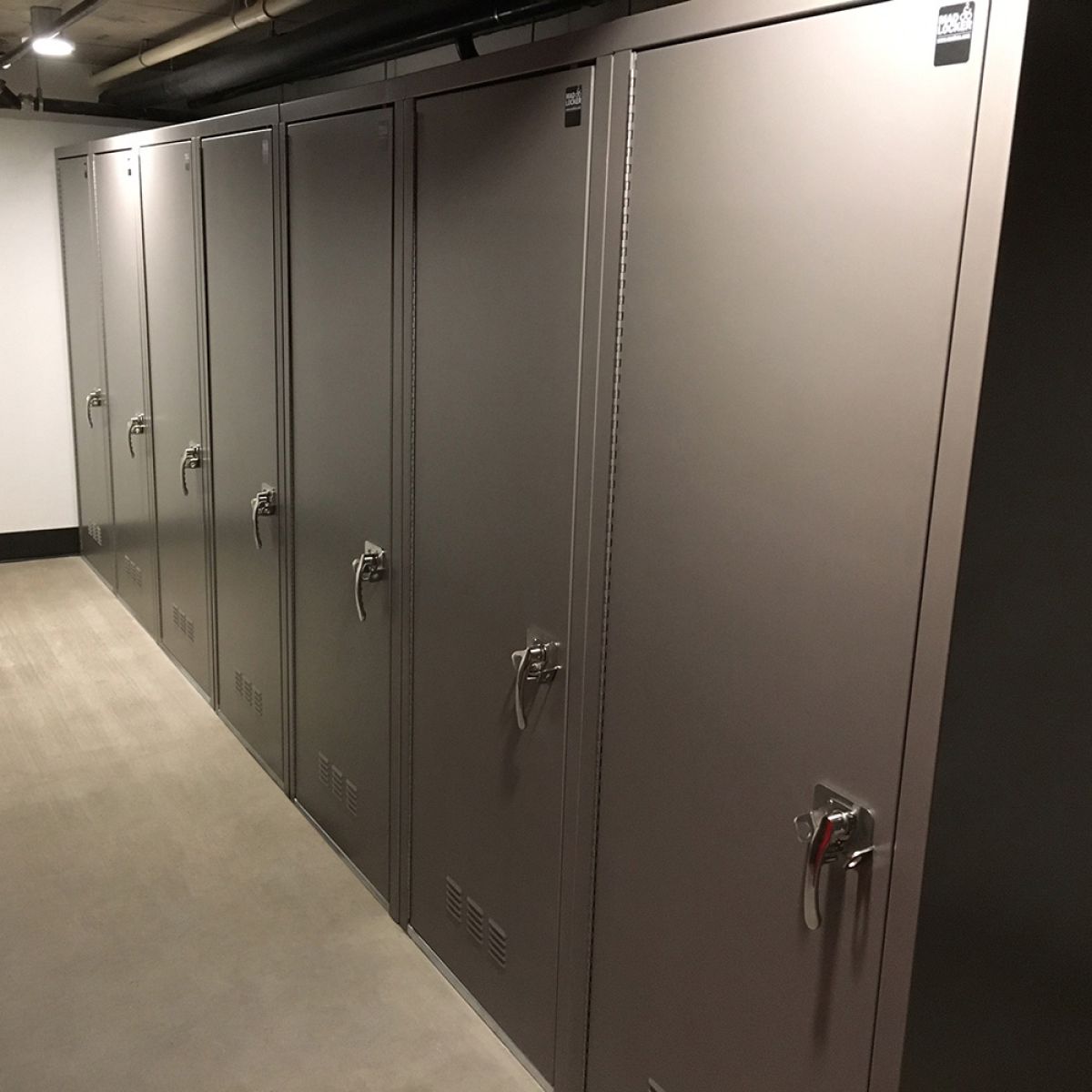 Vertical MadLocker™