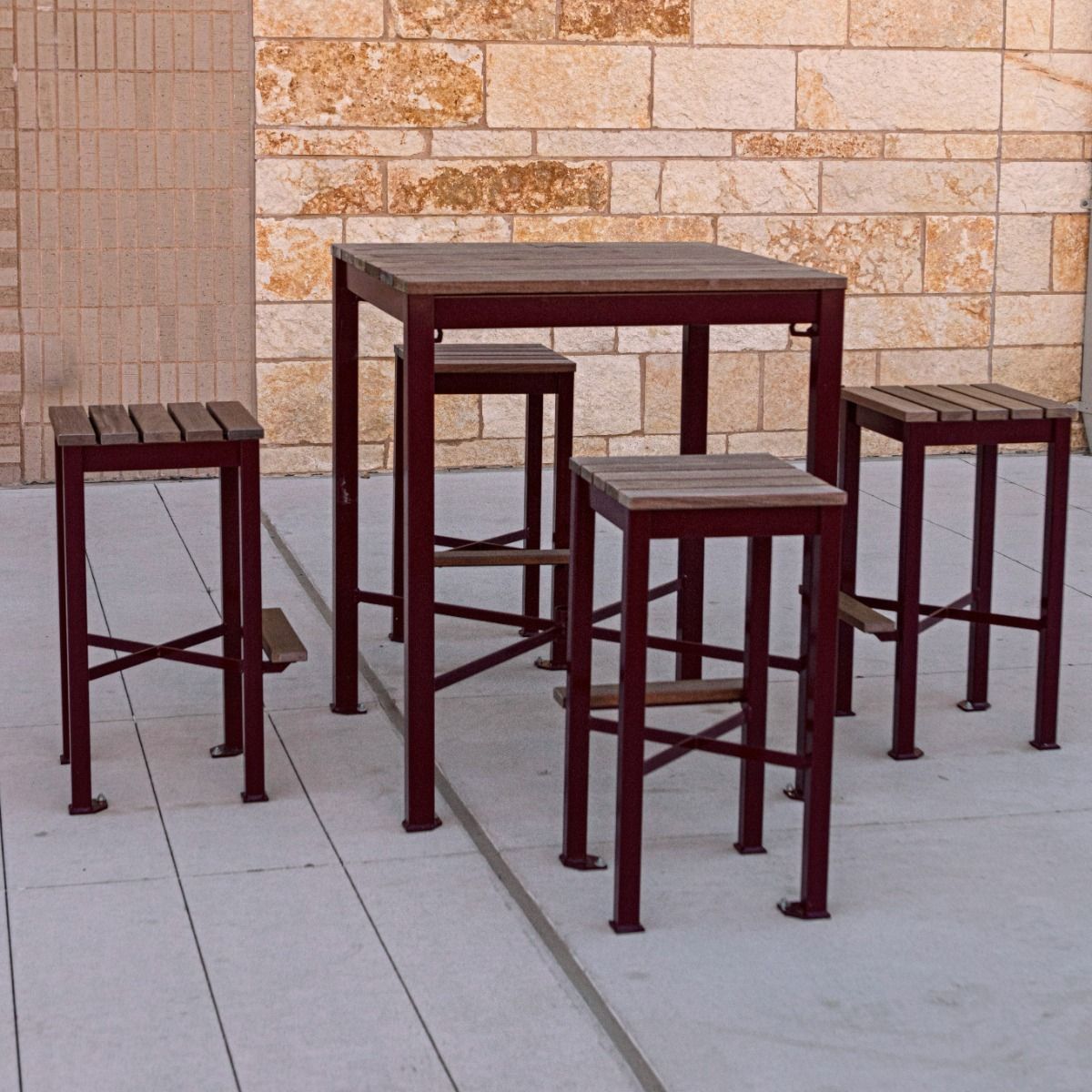 Monona Square Table