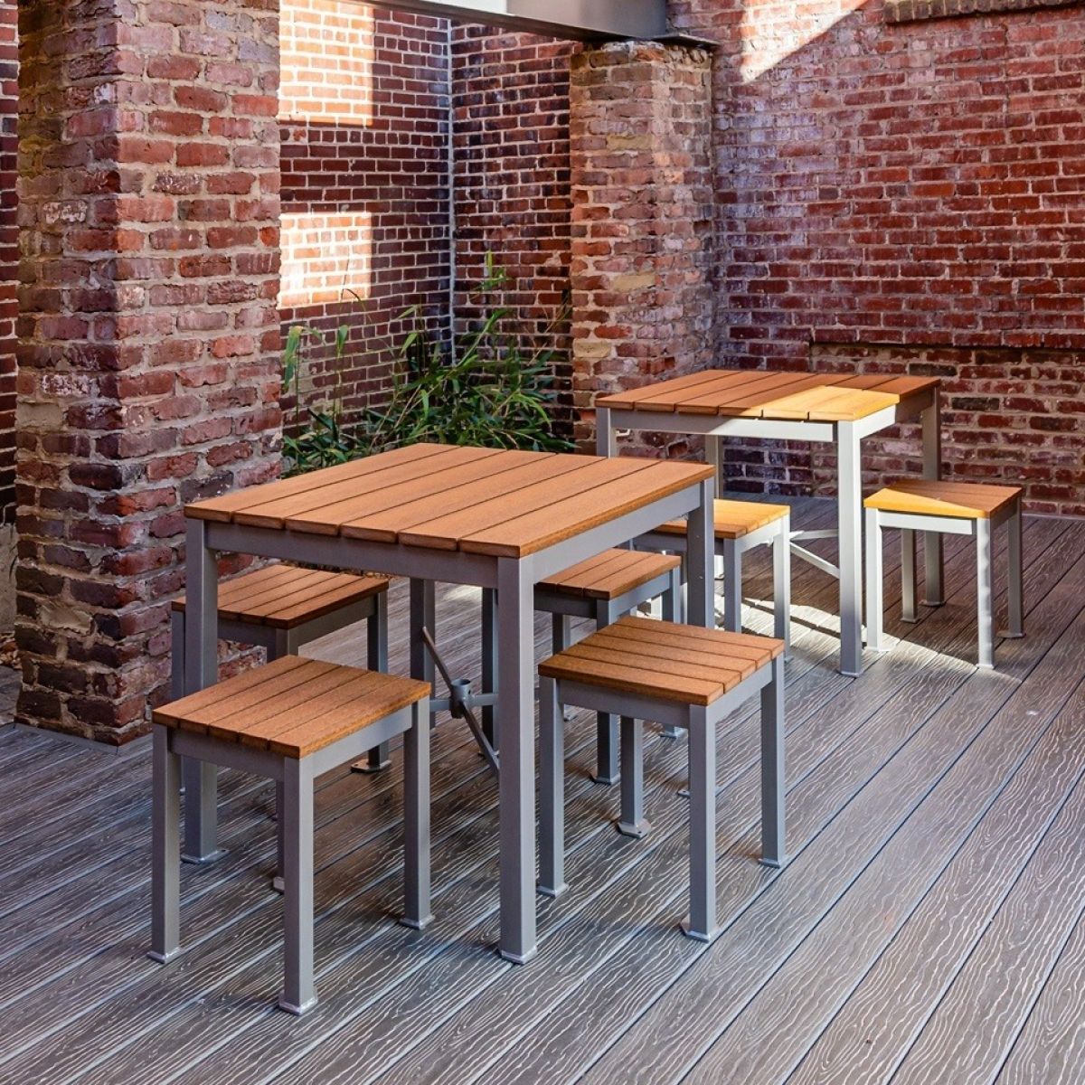 Monona Square Table